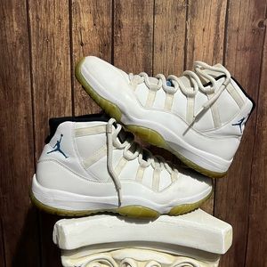 2014 Nike Air Jordan 11 Retro Legend Blue White 378037 117 Size 10.5.